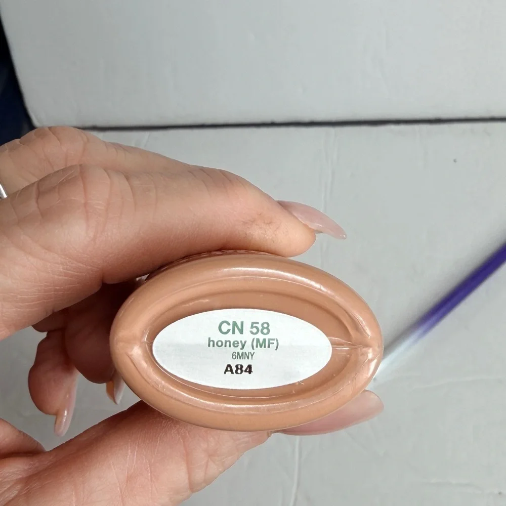 Clinique Even Better Foundation SPF 15 - Honey 1 oz - NEW - CN58